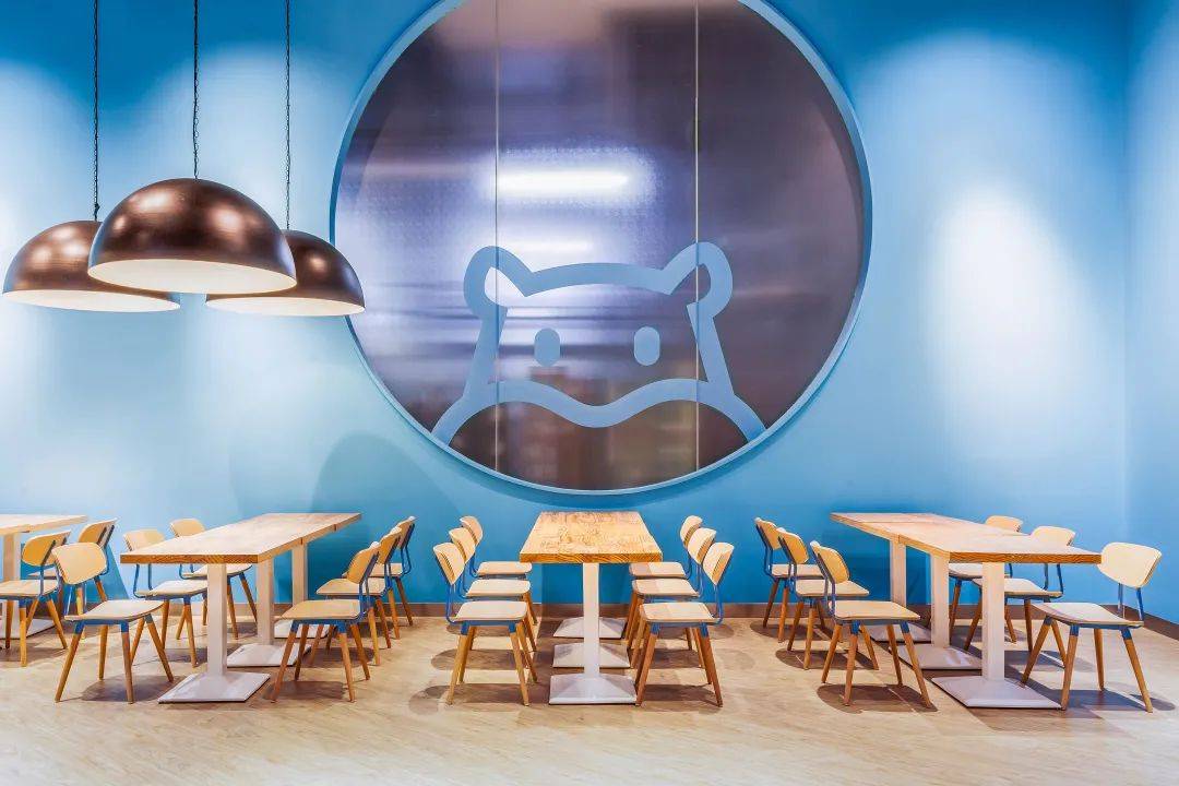 喜茶阿里巴巴盒马机器人餐厅，打造未来概念的餐饮空间设计